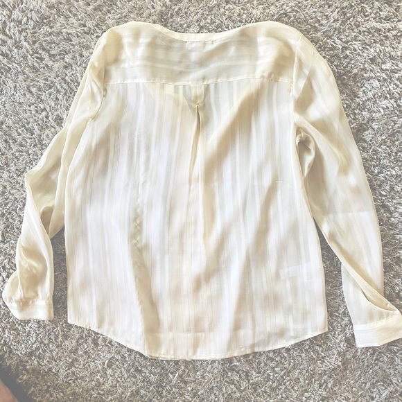 LOFT Long sleeve Cream striped button down M - Picture 3 of 4